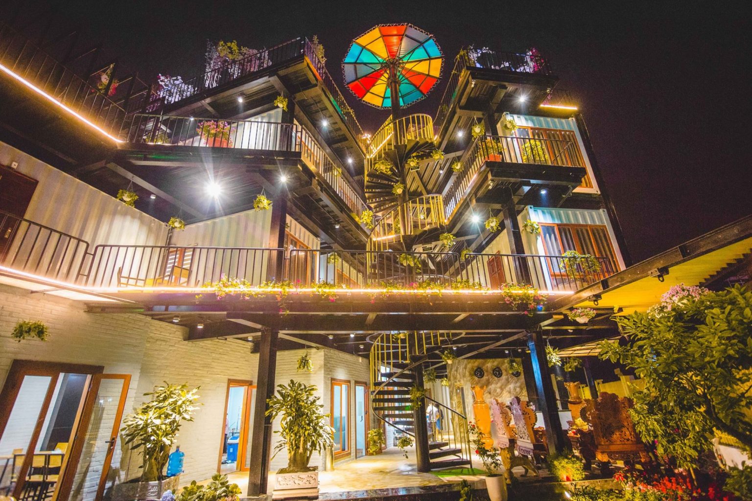 Homestay T&N Container Hotel – Vietnam